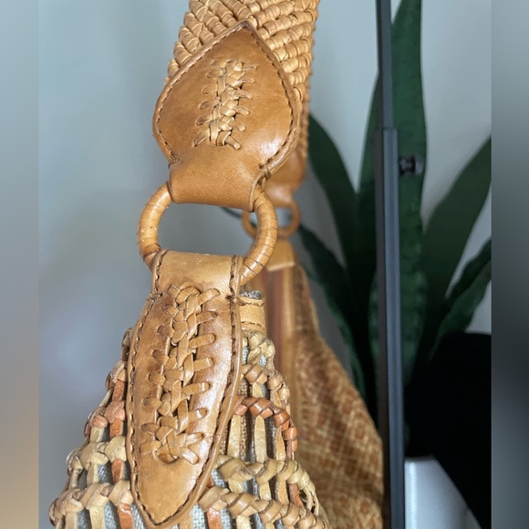 RARE Cole Haan Basket Weave Leather Hobo - Picture 4 of 8